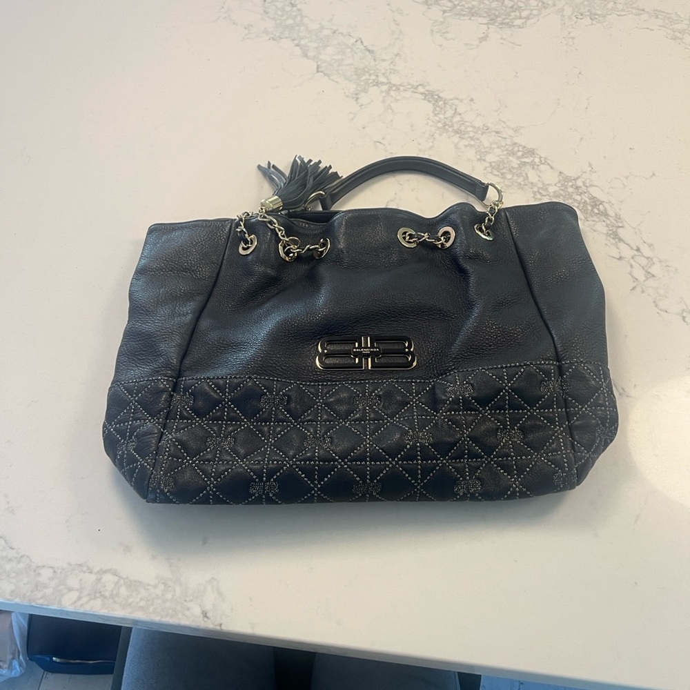 Elegant Blue Leather Handbag